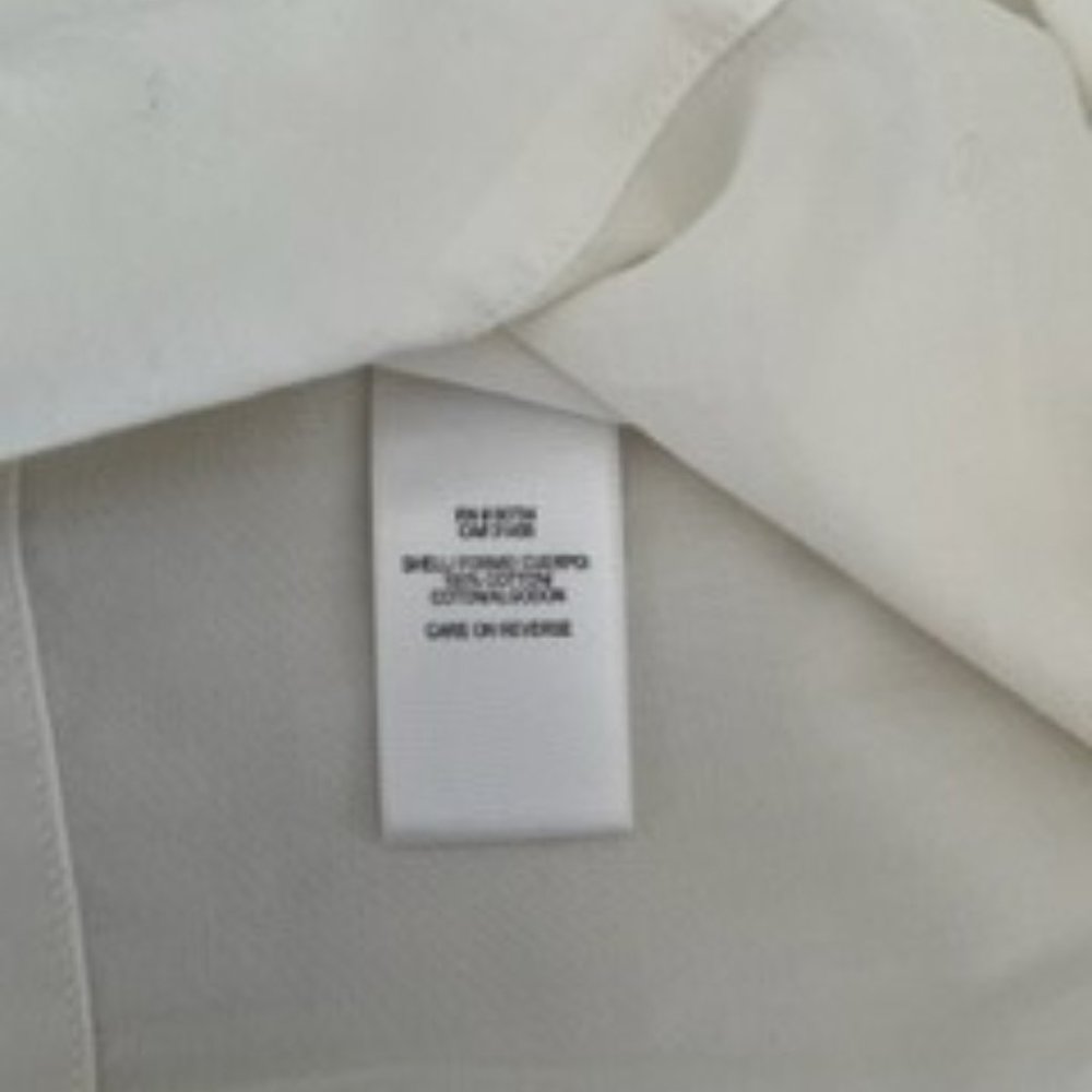 BCBG white PS Top with collar detail - Picture 7 of 10
